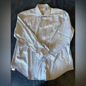 Calvin Klein 
Men's Light Blue Dress Shirt
17 1/2 32/33